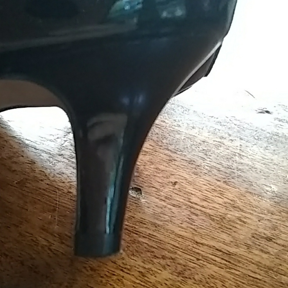 Clark's Artisan Women's Heels - Picture 5 of 8